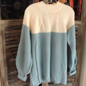 Beautiful knit sweater! NWOTS!